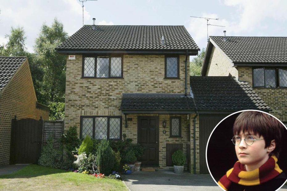 I live in the Harry Potter house — fans cry outside my door